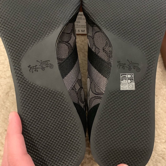 Coach sneakers. 8.5 - Picture 5 of 8